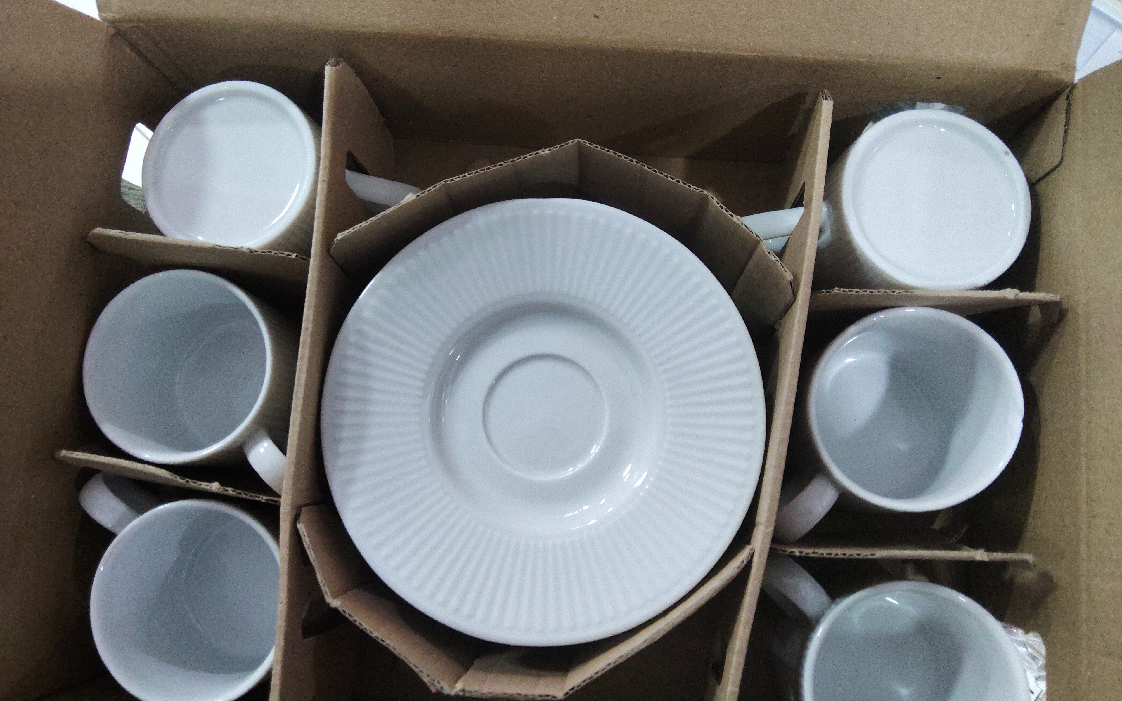 Kutahya Porcelain Turkish Coffee Set